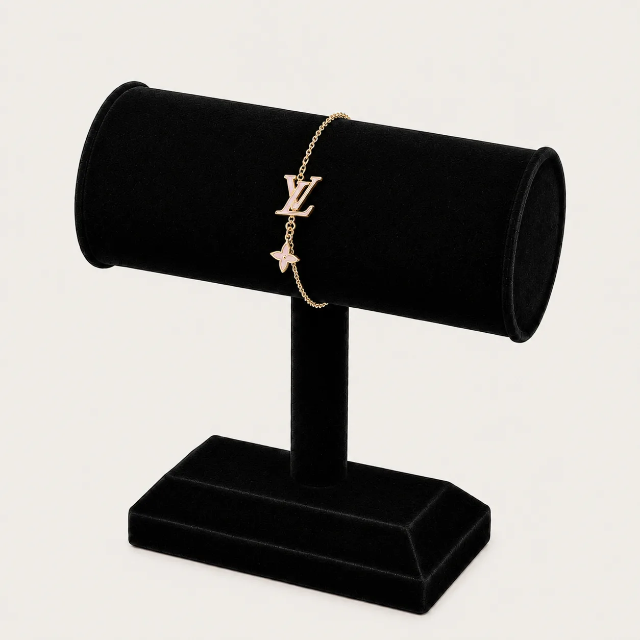 LV armband